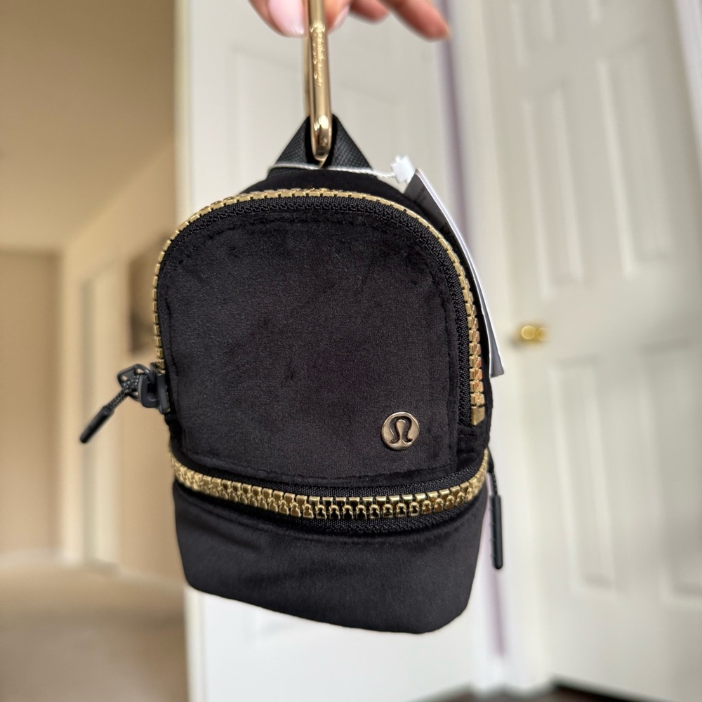 Brand New Lululemon City Adventurer Backpack Nano *Velour* Bag Clip